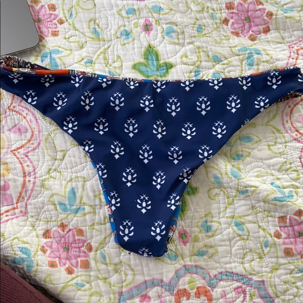 Reversible Bikini - Picture 4 of 5
